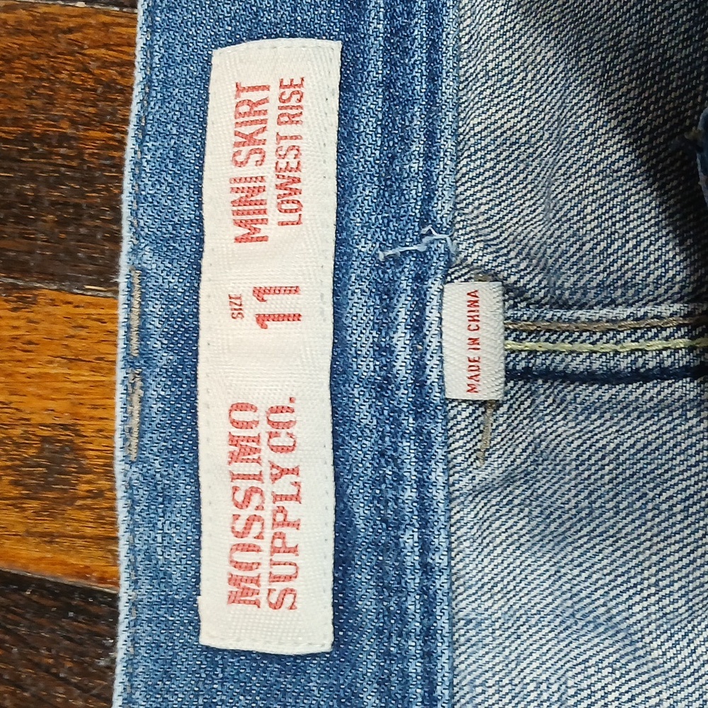 Denim Blue Women's MINI  Skirt lowest Rise Size 11 - Picture 2 of 8